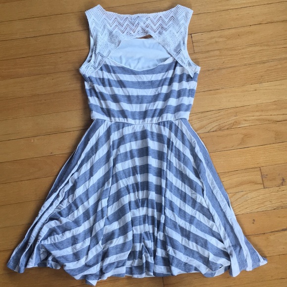 Striped dress - Picture 2 of 2